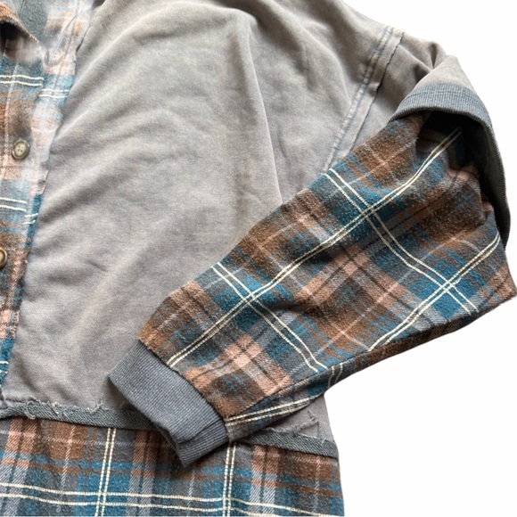 🙂Oli & Hali Layered Plaid Sweatshirt Flannel Oversized Raw Hem Grunge Smile | L - Picture 6 of 9